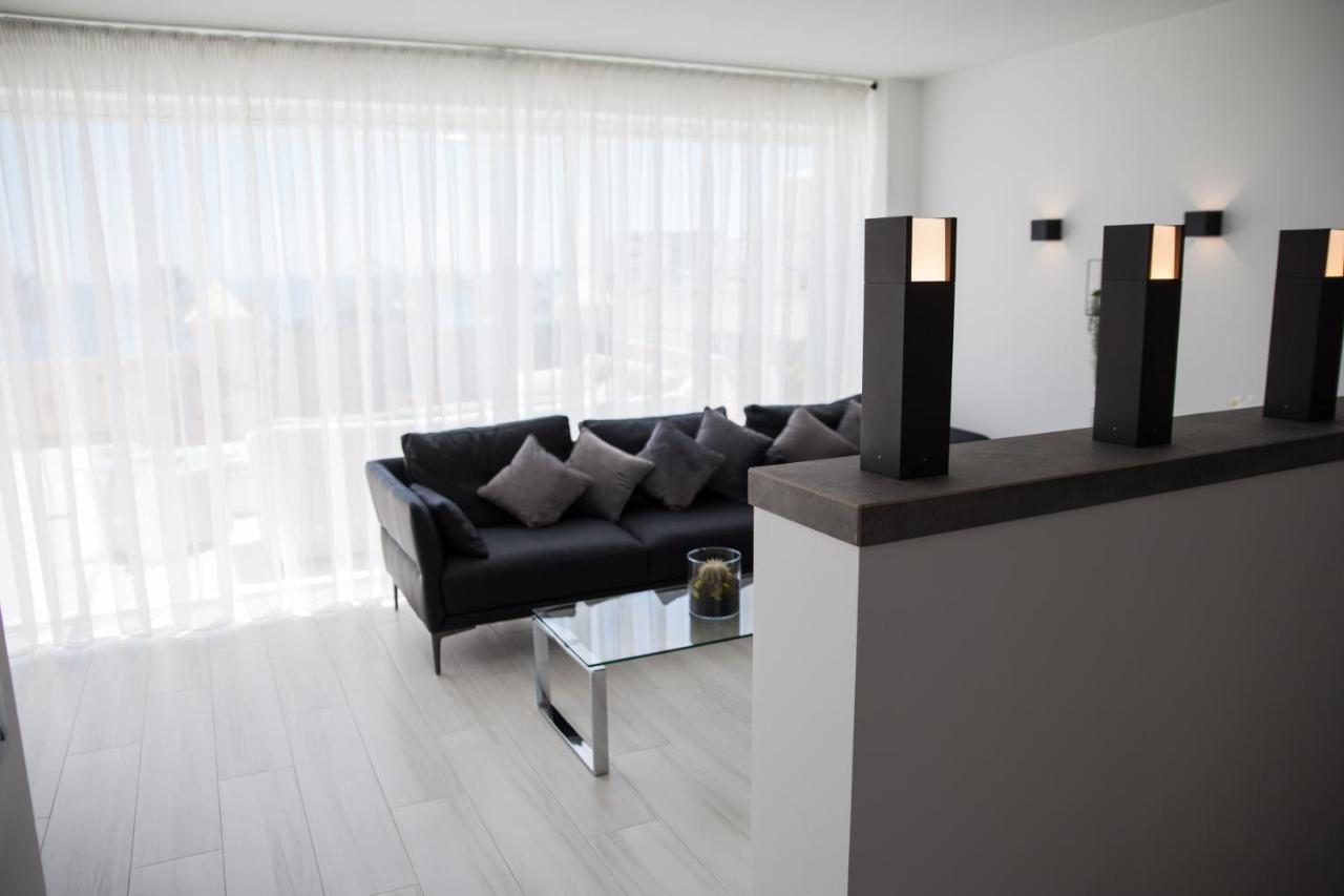 Spacious 200 Sq.M. Penthouse With Sea View Terraces Τορρεμολίνος Εξωτερικό φωτογραφία