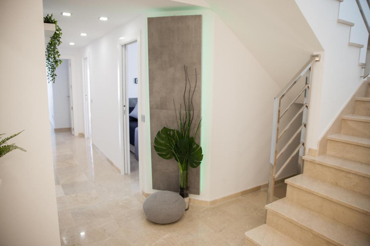Spacious 200 Sq.M. Penthouse With Sea View Terraces Τορρεμολίνος Εξωτερικό φωτογραφία